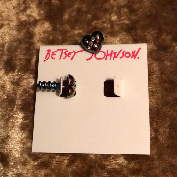Betsy Johnson Screw Style Earrings - Picture 2 of 3
